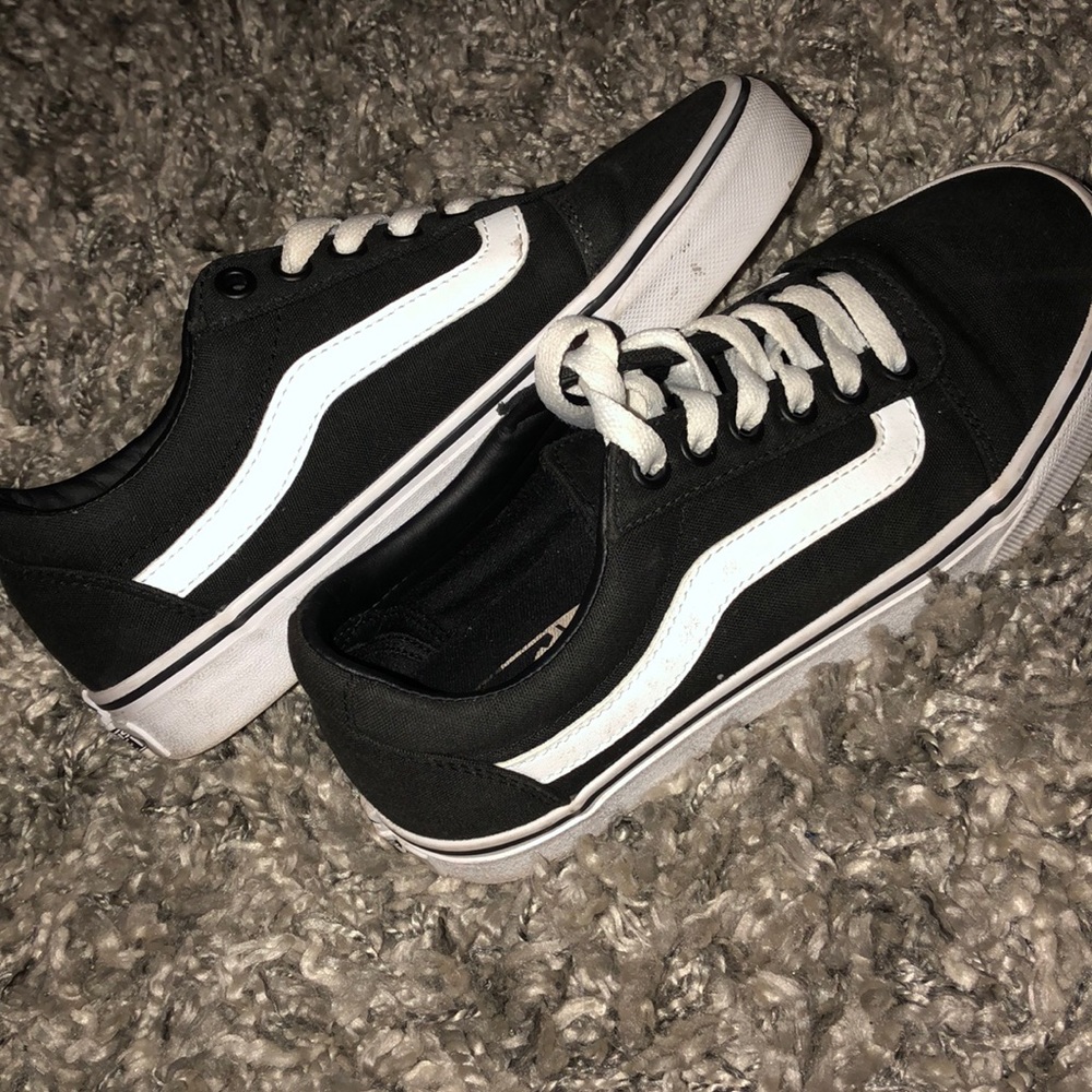 Vans - Picture 2 of 3